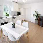 Gemuetliches Haus Fuer Familien Bis Zu 7 Personen Mit Parkplatz Und Ruhiger Lage 別荘 *