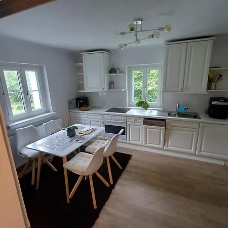 펜션 Gemuetliche, Familienfreundliche Unterkunft Fuer Bis Zu 7 Personen Mit Kostenlosem Parkplatz Und Ruhiger Lage *