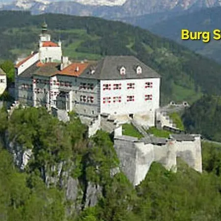 Ganze Haus & Sonnenhang Hébergement de vacances Selzthal