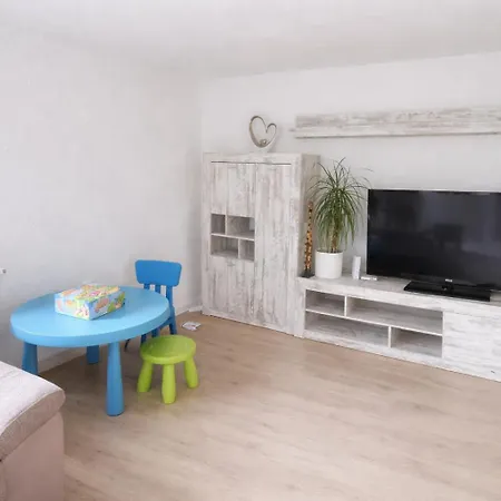 בית נופש Ferienhaus Sonnenhang Ganzes Haus Fuer Familien Und Kleine Gruppen Bis Zu 7 Personen Mit Parkplatz Und Wlan