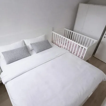 בית נופש Ferienhaus Sonnenhang Ganzes Haus Fuer Familien Und Kleine Gruppen Bis Zu 7 Personen Mit Parkplatz Und Wlan