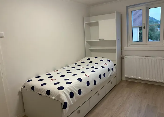 Familienfreundliche In Sonniger Lage Semesterbostad